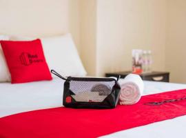 RedDoorz near Parit Indah Pekanbaru，位于Parit的酒店