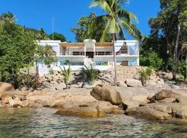 Marvelous Beach front Villa