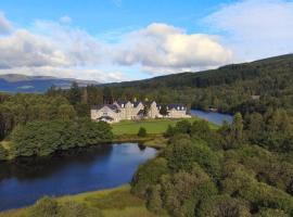 Loch Tummel Hotel，位于Tummel Bridge的酒店