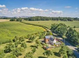 Powk Meadow Farmhouse