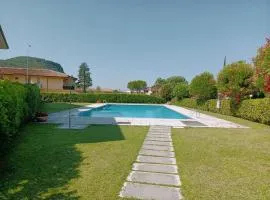 Residence con piscina a Garda