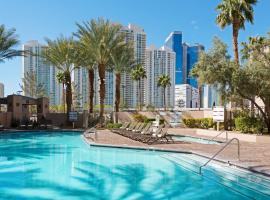 Hilton Grand Vacations Club Paradise Las Vegas，位于拉斯维加斯拉斯维加斯名牌折扣购物中心附近的酒店