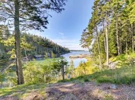 Waterfront Deer Isle Retreat with Fire Pit!