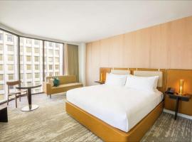 C. Baldwin, Curio Collection by Hilton，位于休斯顿的酒店