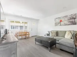 2BR APT with Brand new super quite AC, Washer, Dryer, Free EV Station, Free Parking in Cupertino