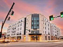 Hilton Club Liberty Place Charleston，位于查尔斯顿Children s Museum of the Lowcountry附近的酒店