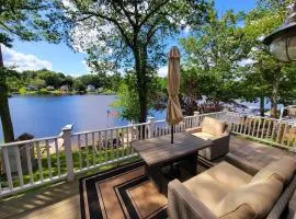 Cozy Lake Cottage