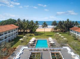 Heritance Ayurveda - All Meals and Treatments，位于本托塔的酒店