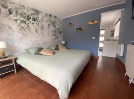 Studio 8，位于Sancourt的酒店