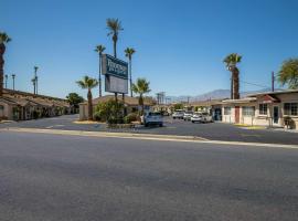 Rodeway Inn near Coachella，位于百慕大沙丘机场 - UDD附近的酒店