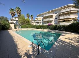 Regent Côte d'Azur air-conditioned, pool, garden & parking，位于卢贝新城的酒店