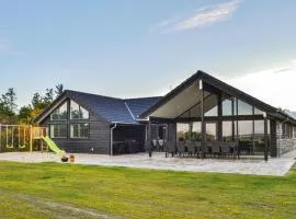 Gorgeous Home In Ringkøbing With Sauna