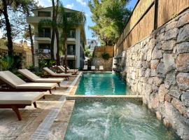 Esmahan Forest and Pool by Zehra Suites，位于马尔马里斯的度假短租房