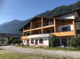 Alpenspitz Appartements - Garni - B&B，位于拉辛的酒店