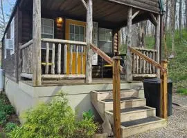 Acorn Cottage at Hocking Vacations