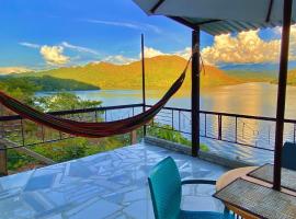 Tana - Casa & Cabaña de Montaña y Lago，位于普拉多的酒店