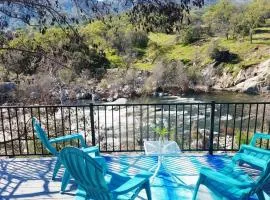 **Kaweah River House** - 1/2 Mile to Sequoia Park