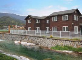 Namhae Beach Wood Pension 남해 해변 통나무 펜션，位于南海郡的酒店