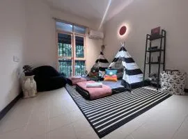 EE's Sunset House - Homestay 3 min walk to beach