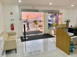 Hotel Coral Da Ilha，位于罗安达的酒店
