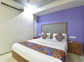 HOTEL GOLD LEAF，位于艾哈迈达巴德的酒店