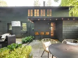 Exquisite Bedford Lux Retreat.