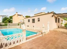 Amazing Home In Roda De Ber With 5 Bedrooms, Wifi And Outdoor Swimming Pool