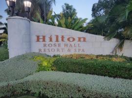 HILTON ROSE HALL RESORT AND SPA，位于Johns Hall的酒店