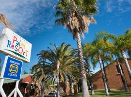 卡尔巴里棕榈度假酒店，位于卡尔巴里的酒店