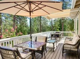 Groveland Vacation Rental with Private Deck and Grill!