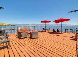 Lovely Lakeport Retreat with Smart TV Walk to Pier!