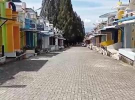 Villa Highland No 9 Berastagi View，位于不拉士打宜的酒店