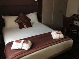 Adams Family Hotel，位于利克的酒店
