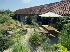 Oyster Barn sleeps six, North Norfolk