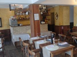 Restaurant Italiano Antichi Sapori，位于弗洛雷什蒂的酒店