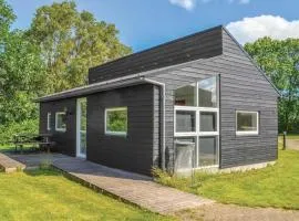 Holiday Home Halvejen Hytte Spjald Ii
