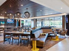SpringHill Suites by Marriott Canfield，位于Canfield的酒店