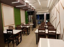 Hotel Satyam，位于Jaigaon的酒店