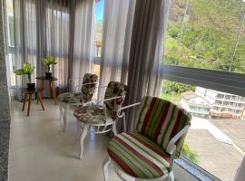 Apartamento completo no centro de Domingos Martins，位于多明戈斯马丁斯的度假短租房