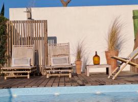 Casa Atlântico Carvalhal Comporta, apartamento piscina aquecida，位于卡瓦利亚尔的酒店