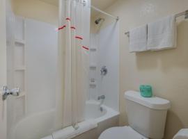 Red Roof Inn Atlanta South - Morrow，位于莫罗的酒店