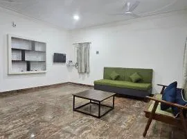 HOMESTAY - AC 3 BHK NEAR AlRPORT