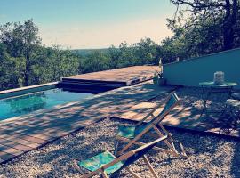Gîte Ethic Simple & Chic，位于Labastide-Marnhac的酒店