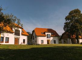 Hiša na Ravnah，位于Pišece的旅馆