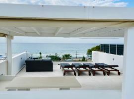 Fantasea Beachfront Villa，位于马克里亚罗斯的酒店