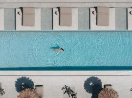 Cove Paros，位于纳乌萨的Spa酒店