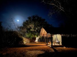 Ranakeliya Lodge - Yala，位于雅拉的豪华帐篷营地
