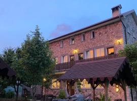 Guesthouse Makry，位于Pukë的酒店