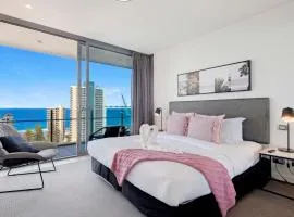 Elston Surfers Paradise - Self Contained, Privately Managed