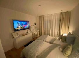 Near Messe and Playmobil Funpark between Nürnberg and Schwabach , Free parking , Netflix , 24h Self Check-in，位于施瓦巴赫的酒店